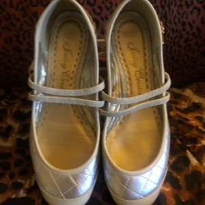 Juicy Couture Womens Size 8 Flat Shoes Silver